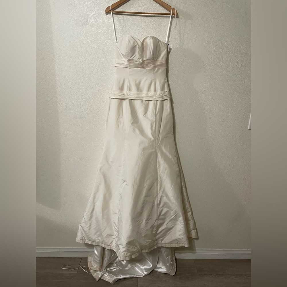 NWT Angelina Bridal Couture 100% Silk Fit & Flare Classic Wedding Dress Size 8